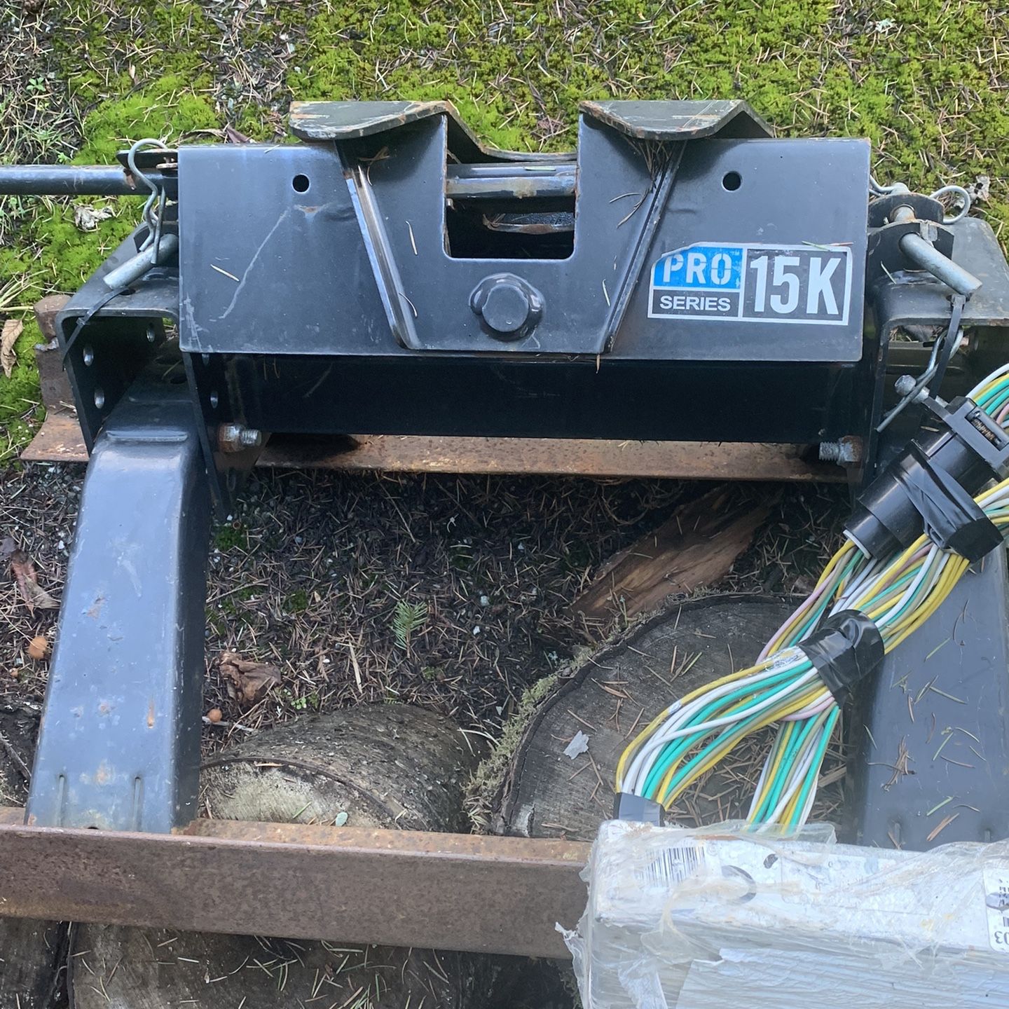 Fifth Wheel Hitch, Used Twice $120. OBO