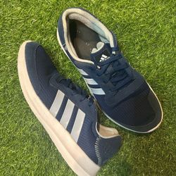 Men’s Adidas Cloudfoam Element  - Size 8 - Great Condition , Clean & Ready To Wear 