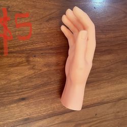 Men’s Prop Stage Hand 