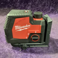 🧰🛠Milwaukee 100ft. REDLITHIUM USB Green Rechargeable Cross Line Laser Level-B.NEW COND!(Tool Only)-$170!🧰🛠