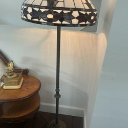 Tiffany Style Floor Lamp, Likely The Meyda Tiffany, Turning Leaf Three Light Floo