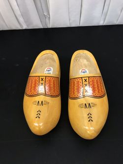 Shoes for decor or Halloween costume