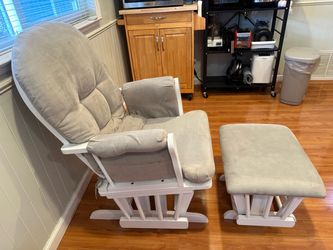 Rocking chair with foot rest
