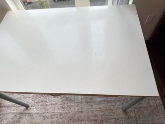 White Desk with Silver Legs