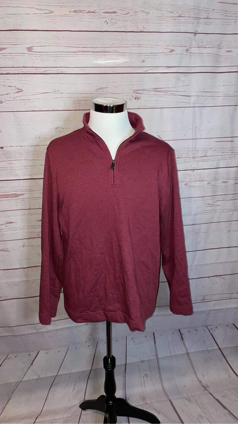 $18 Van Heusen 1/2 zip pullover Brick red Size large Long sleeved, soft inside In brand new without tags condition. Comfortable and stylish