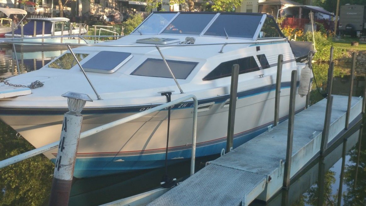 Photo 1986 Bayliner 30