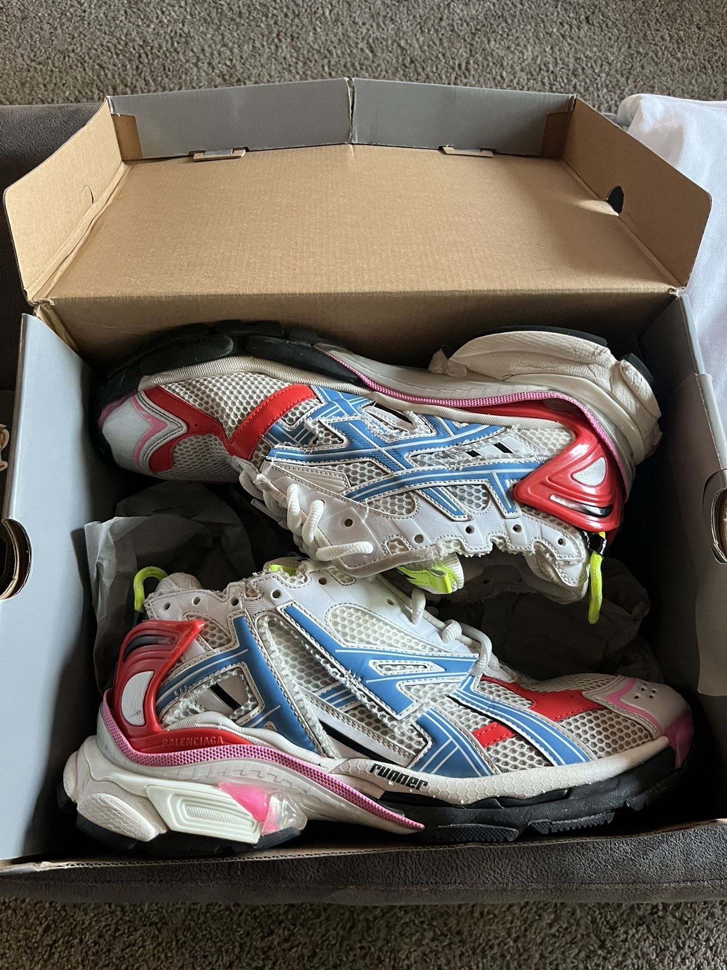 Balenciaga Runners(13)