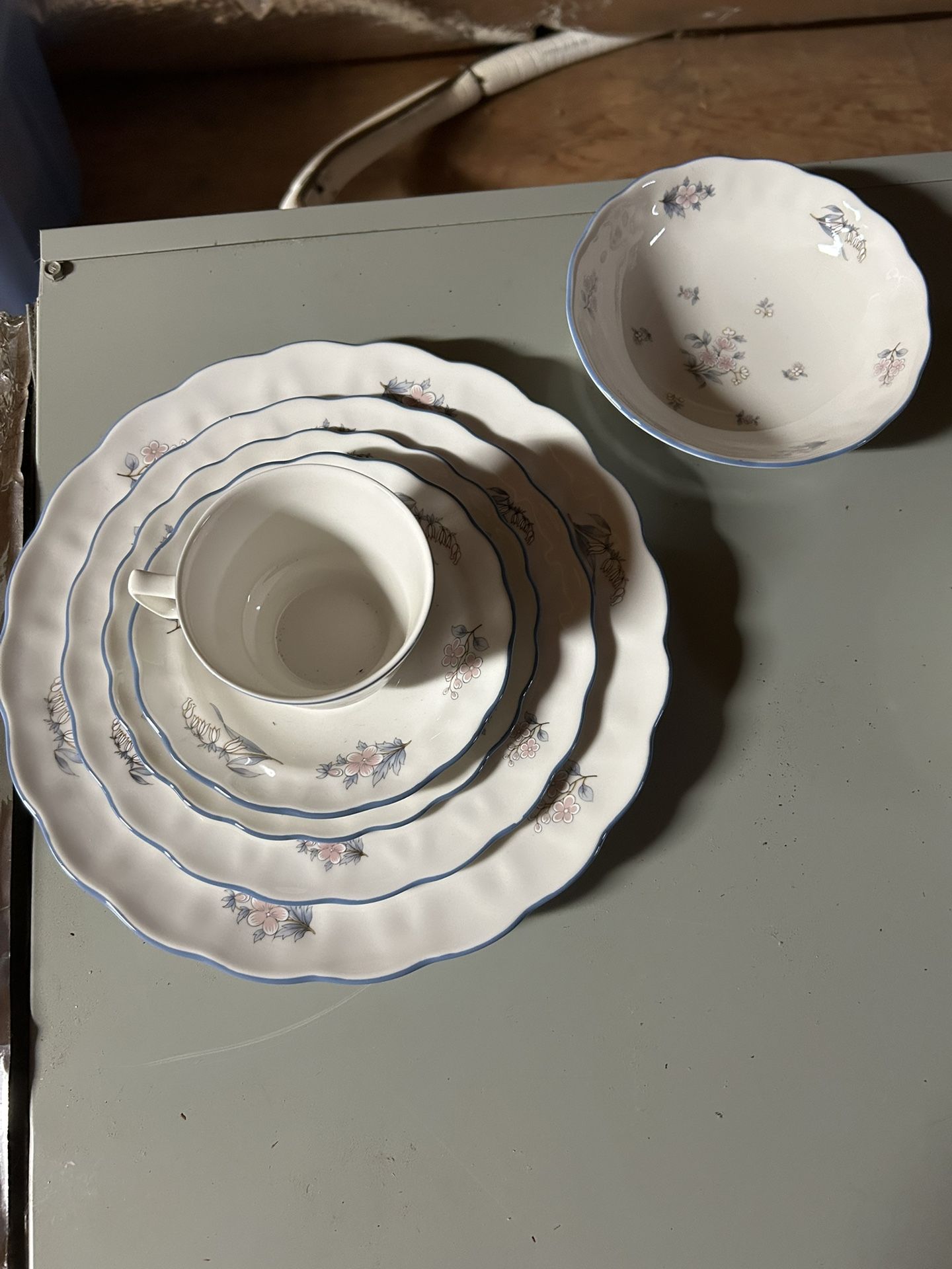 Royal Doulton Majestic Collection Lincoln Pattern