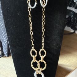 Gold-Tone Necklace with Bold Links W/ Matching Earrings