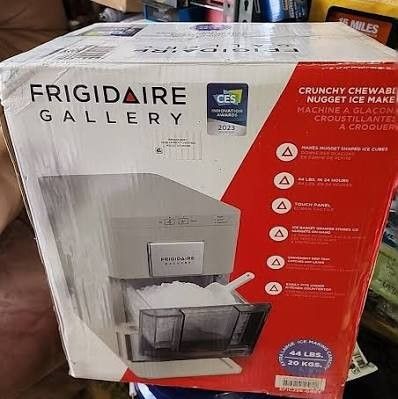 Frigidaire Gallery 44 lbs. Touchscreen Nugget Ice Maker - Stainless Steel Accent, EFIC256, Grey