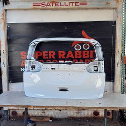 2017 Pacifica Voyager Tailgate Shell OEM 2026 