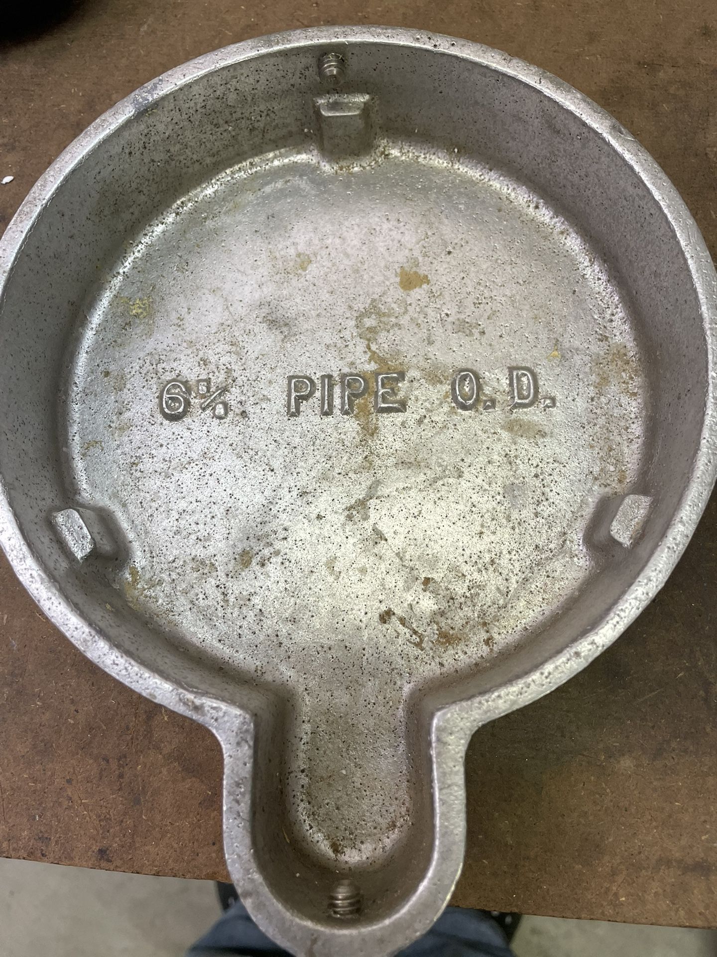 Aluminum Well Cover For 6 5/8” Pipe