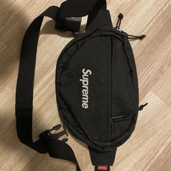 Supreme Fanny Pack 