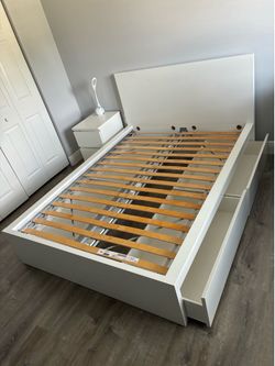 Full size bed and night stand