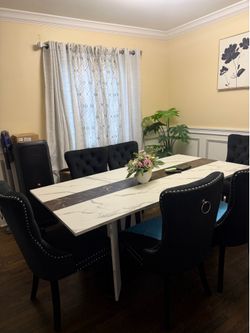Table and 6 chairs for sale