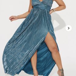 New Metallic Maxi Dress Size Small