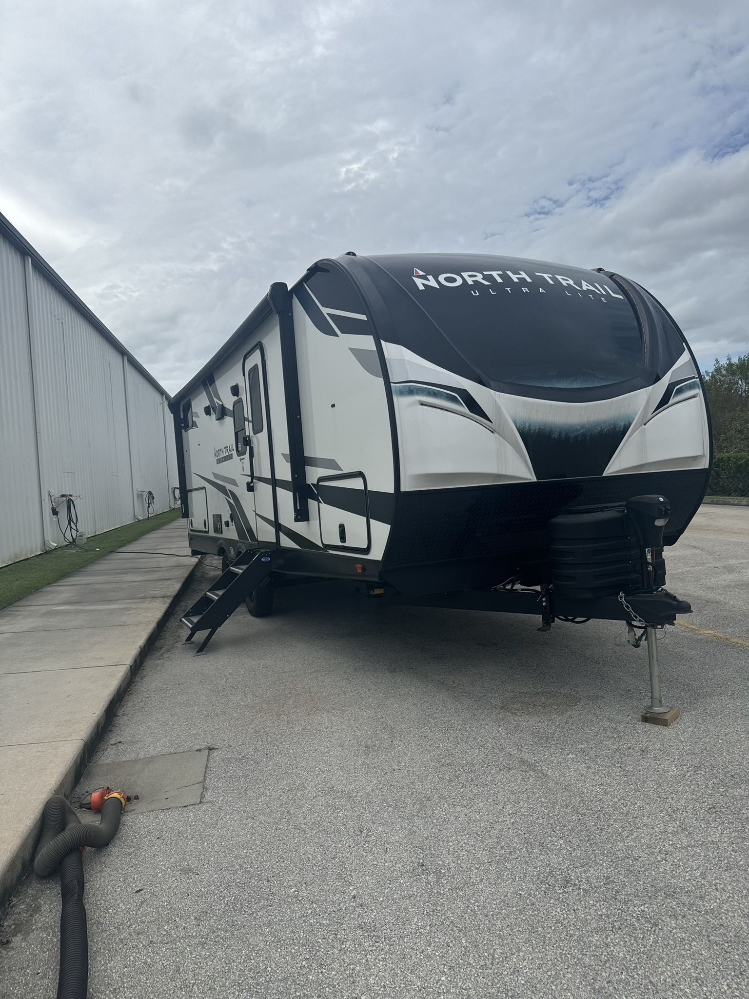 2023 Northern Trainer 27 footer