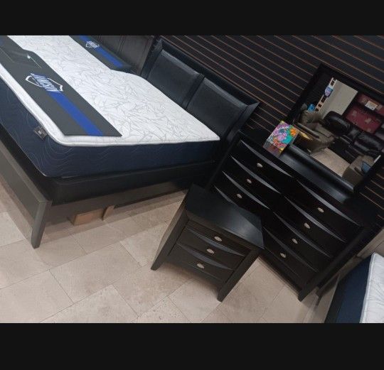 *Holiday Special!!!* Attractive Emily Black Bedroom Sets...