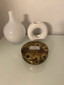 White vases- new