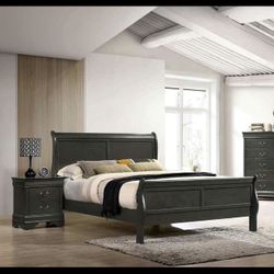 5 Pcs Louis Philippe Queen Bedroom Set 
