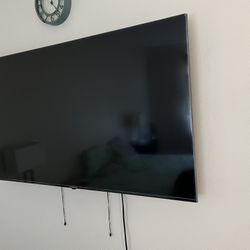 Moving Out- LG 55” TV UR8000
