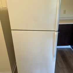 Refrigerator- Whirlpool 