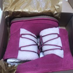 Koolaburra by UGG  Michon Short Fashion Boot