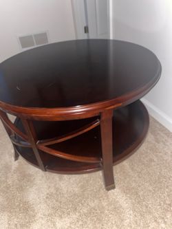 Round coffee table
