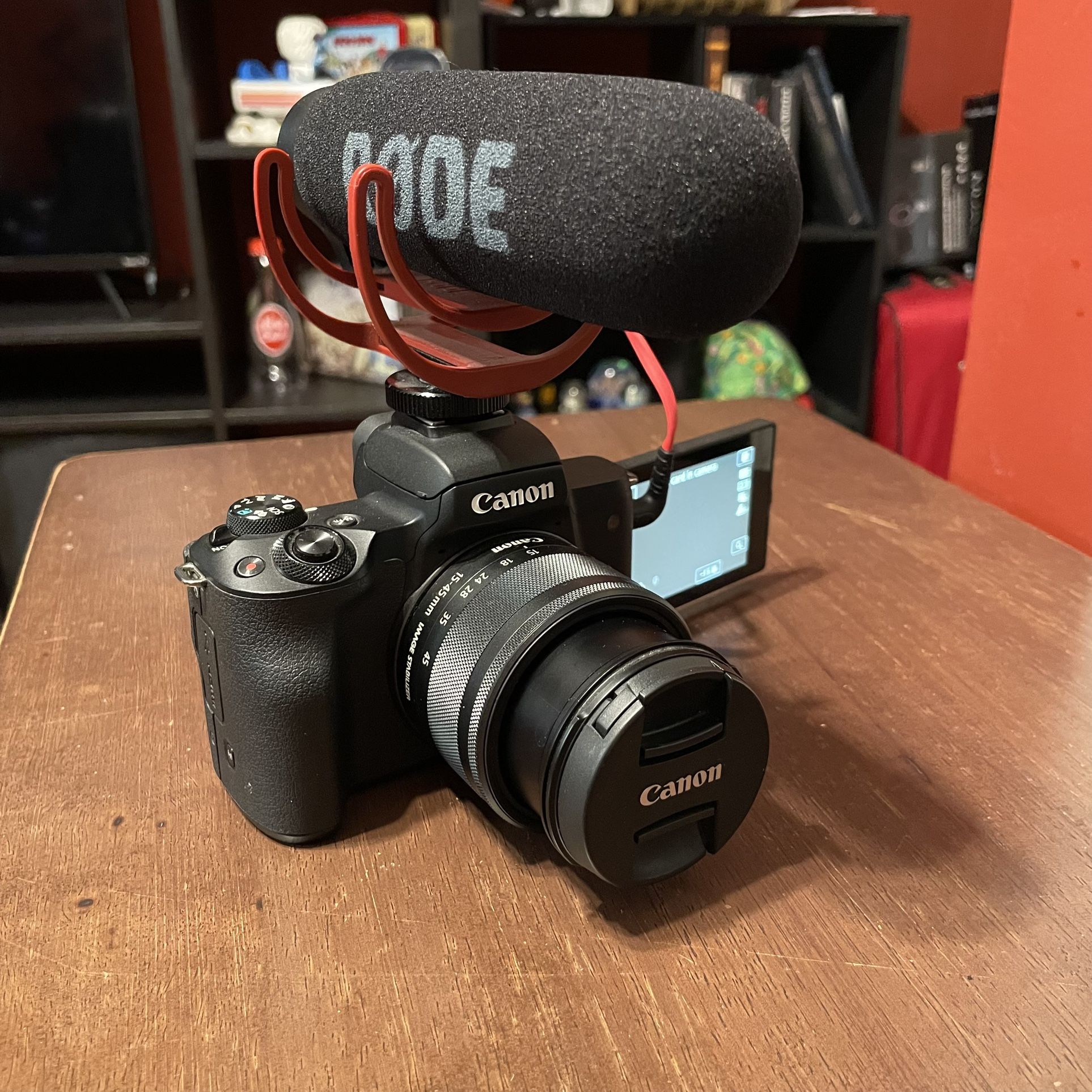 Canon M50 Mirrorless Camera + Accessories