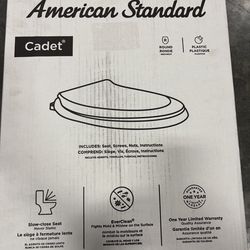 American Standard Cadet Round Antimicrobial Soft Close Toilet Seat in White