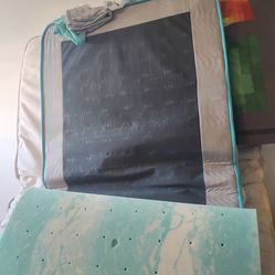 FREE Full AND twin mattresses with linens!