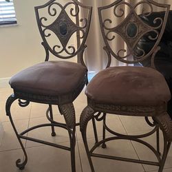 Bar Stools / Counter Stools – Set of 2 – Metal Decorative – $45
