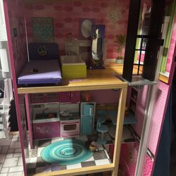 Barbie Doll House 