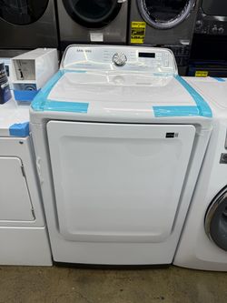 Brand new Samsung 7.4 cu. ft. Vented Front Load Smart Gas Dryer in White with Sensor Dry