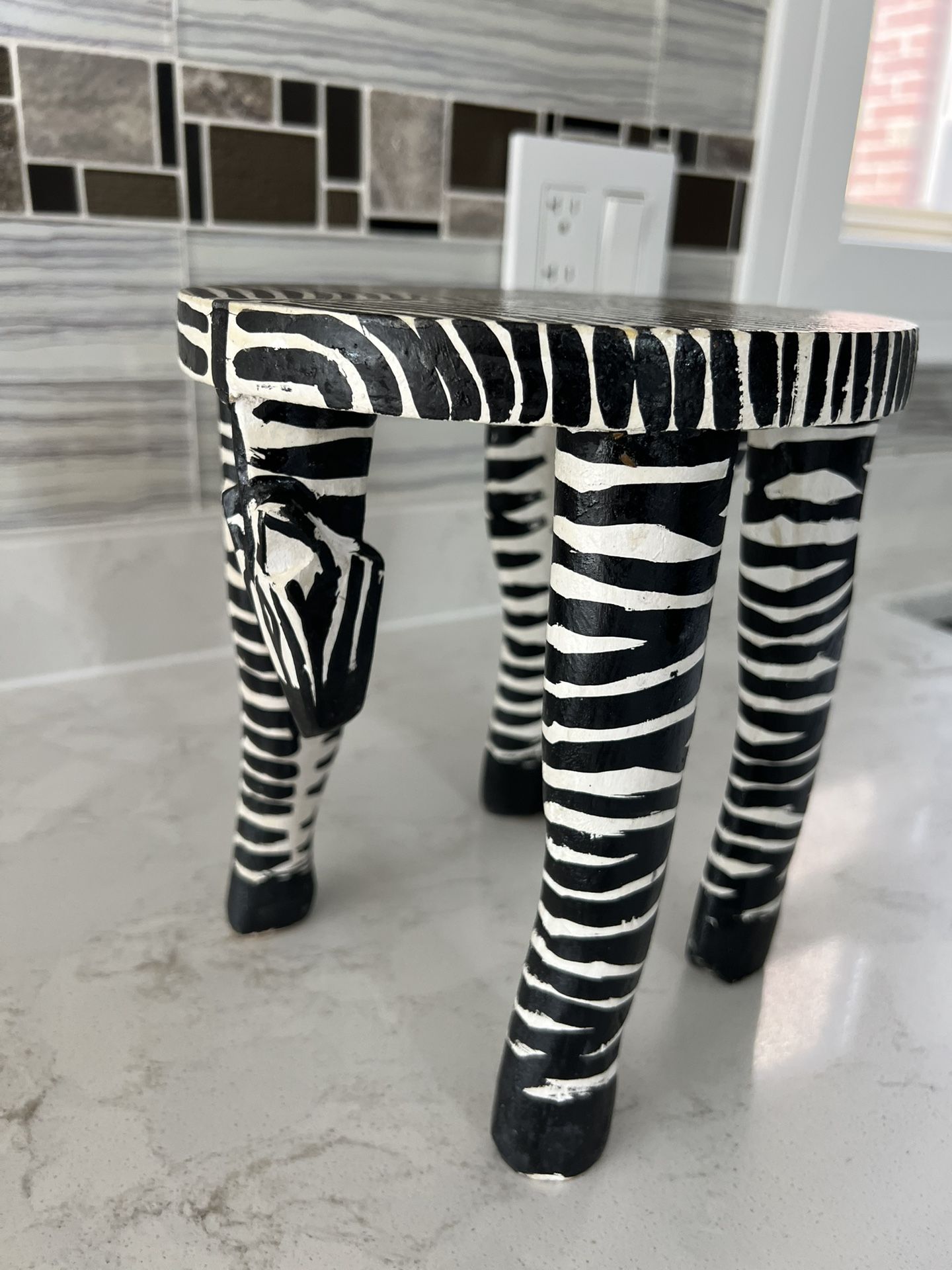 NEW ZEBRA CAKE STAND 