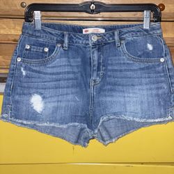 Levi’s High Rise Shorty Short