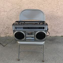 VINTAGE *NEW* 80's Sanyo Boombox M9923AM/FM Cassette Boombox 