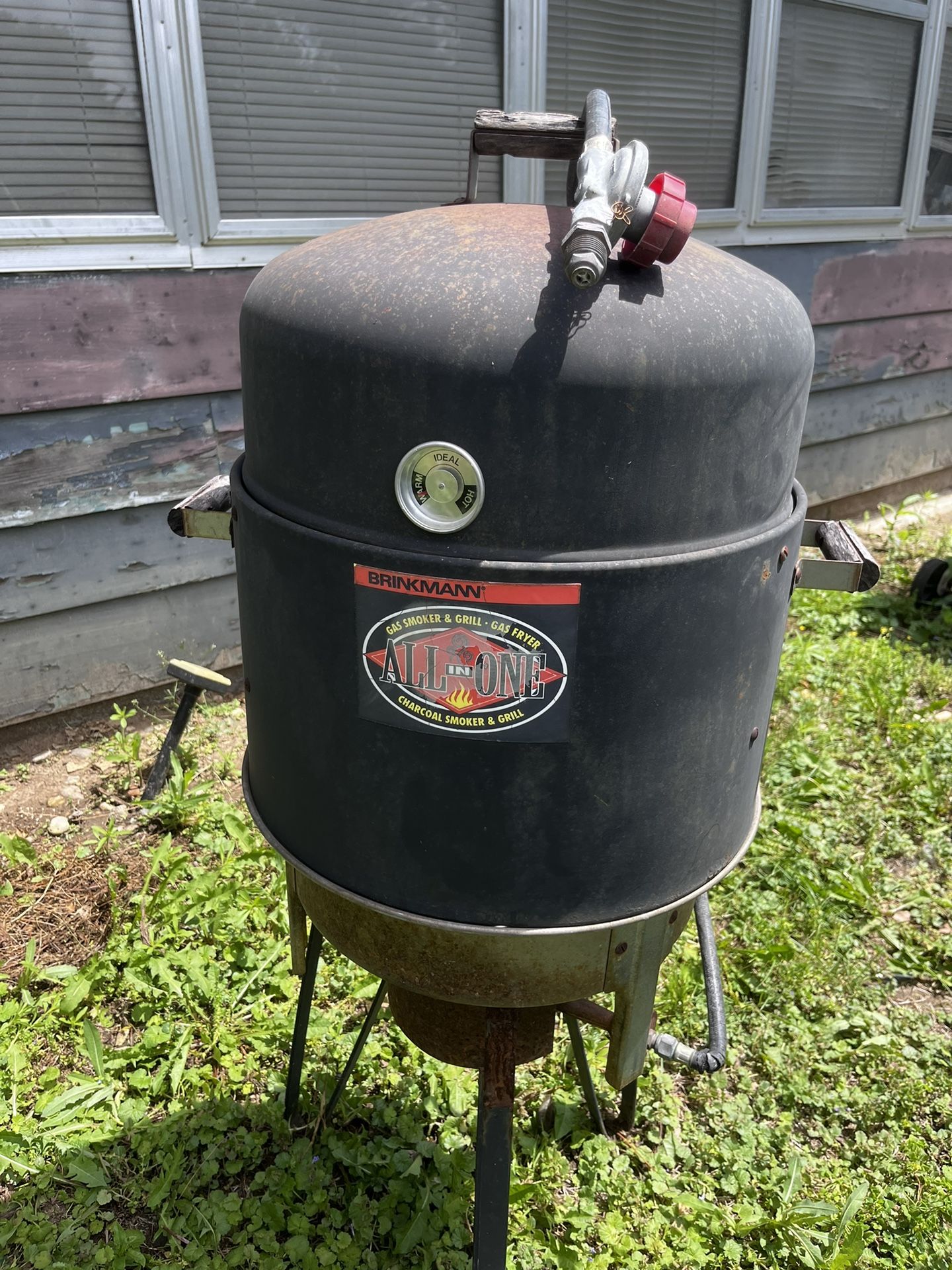 Verticle Smoker and Grill