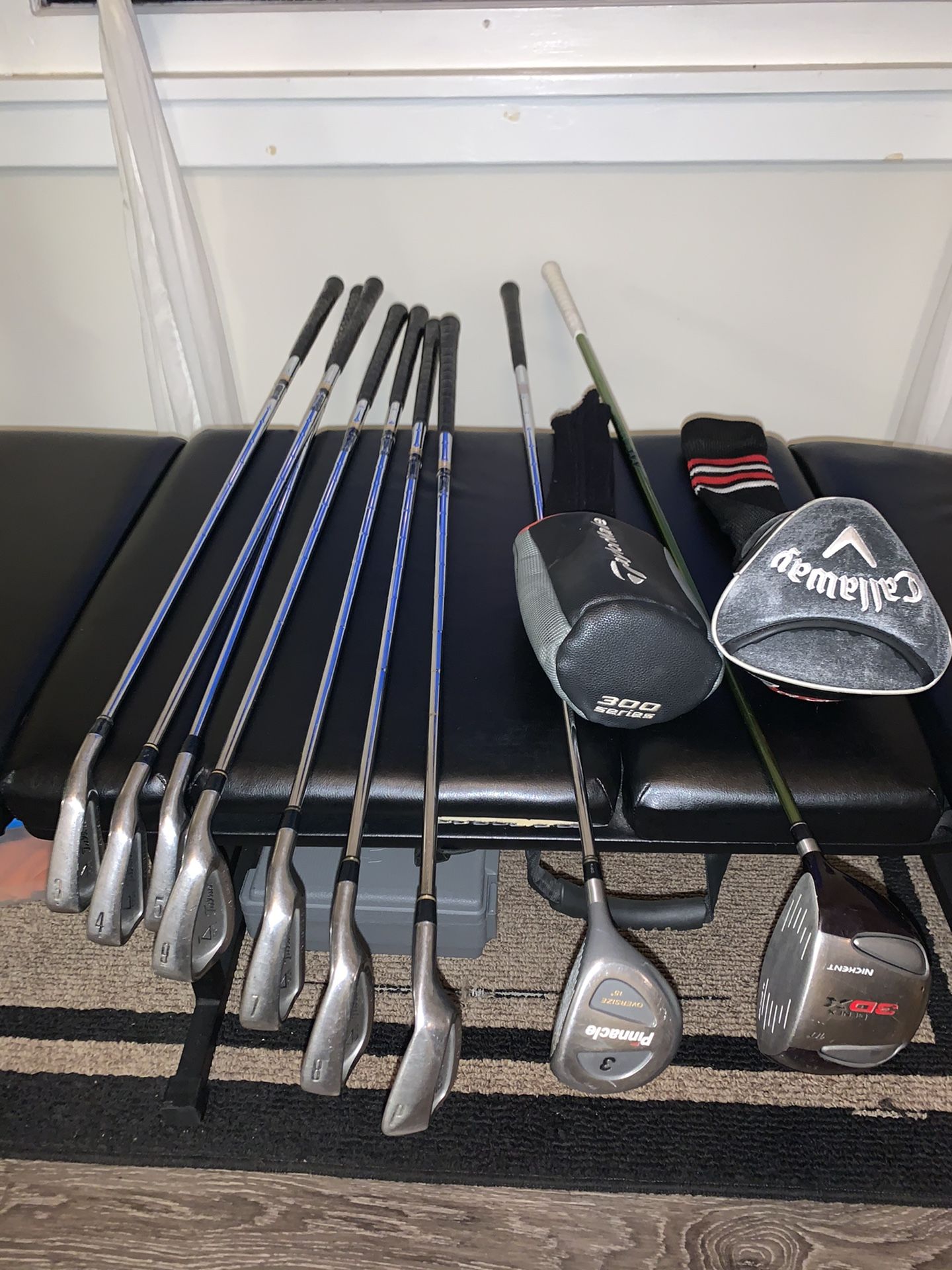 Titleist Golf Clubs complete set minus putter with 1 and 3 wood