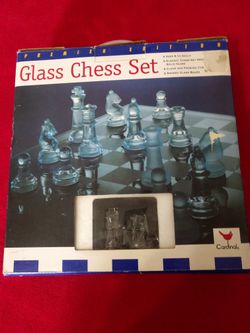 Glass chess set