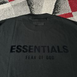 Essentials Fear of God Stretch Limo Size Medium shirt 