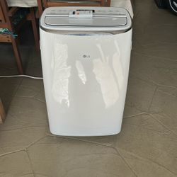 LG 14,000 BTU Smart Portable Air Conditioner
