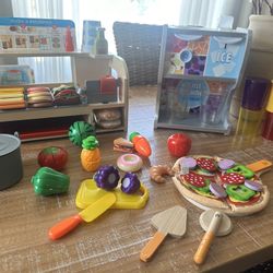 Play Food Serving Toy bundle