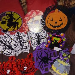 HALLOWEEN CEILUNG AND WALL decors All For $12
