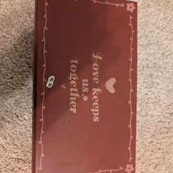 Jewelry box with a mirror