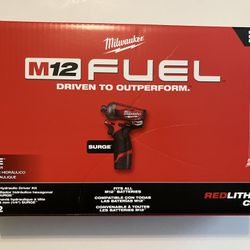 Milwaukee M12 Surge 1/4 Hex Impact Driver Kit 