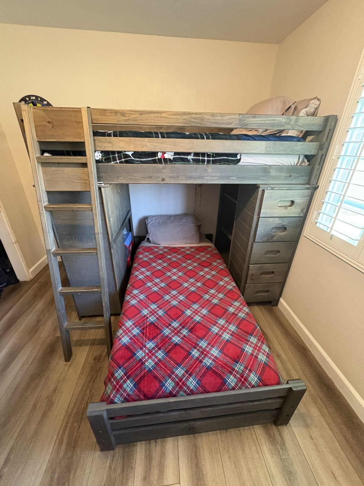 Bunk Bed