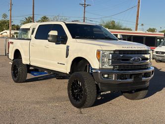 2017 Ford F-250 Super Duty Lariat LIFTED DIESEL TRUCK 4WD FORD 4X4