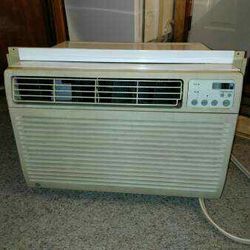 GE brand window air conditioner 12000 btu! 