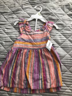 size 4t top with biker shorts